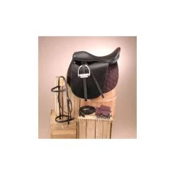 Tough-1 Gold Winner Equitation Saddle Package, English